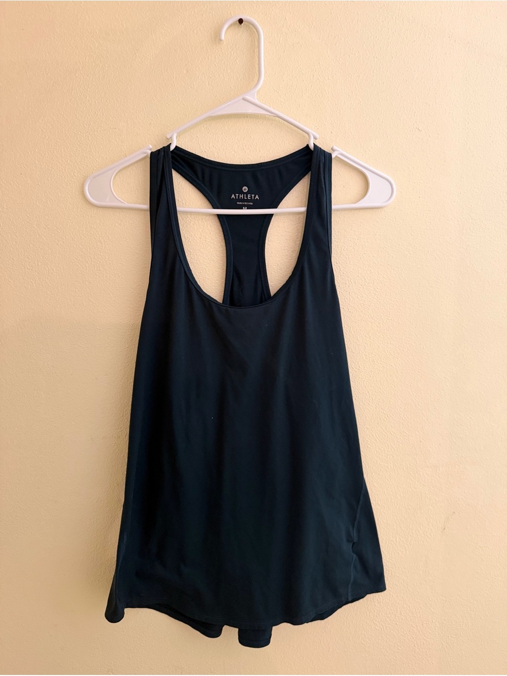 Athleta Black Racerback Tank Top - Scoop Neck Activewear